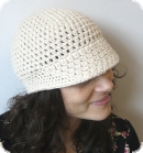 Summer hat. off white